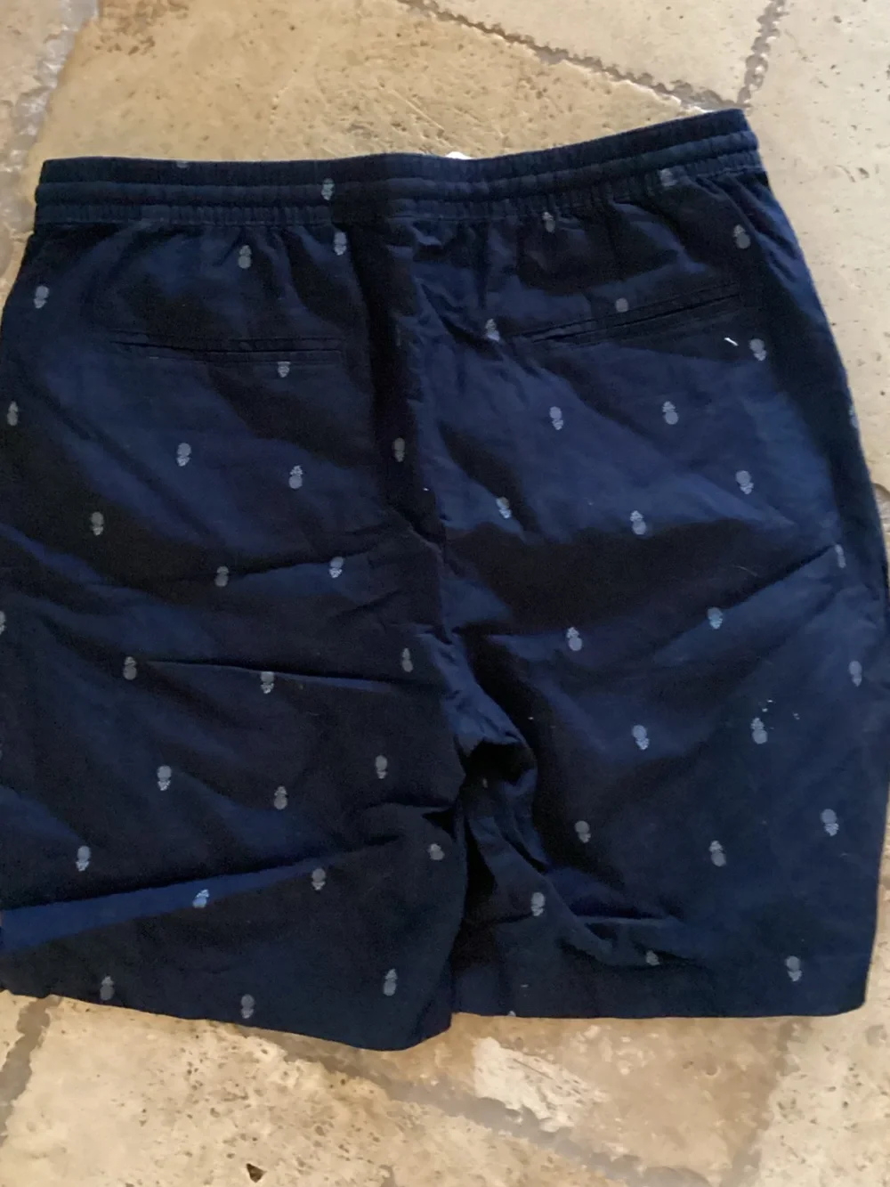 Banana Republic drawstring pineapple flat front shorts SZ L Navy pockets